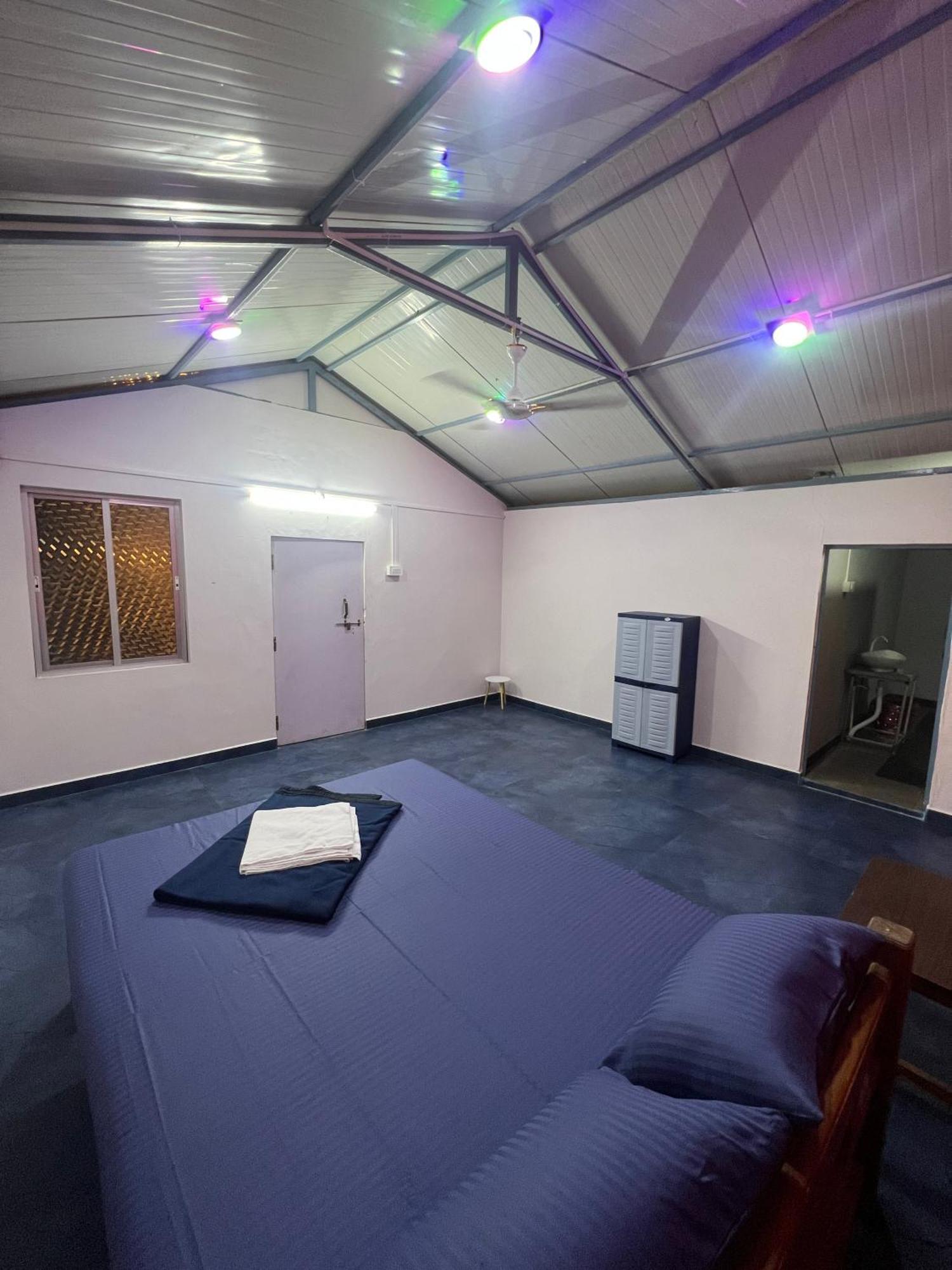 Goko Hostel Gokarna  Exteriör bild